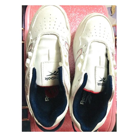REEBOK KIDS SHOES 11K - Picture 1 of 6